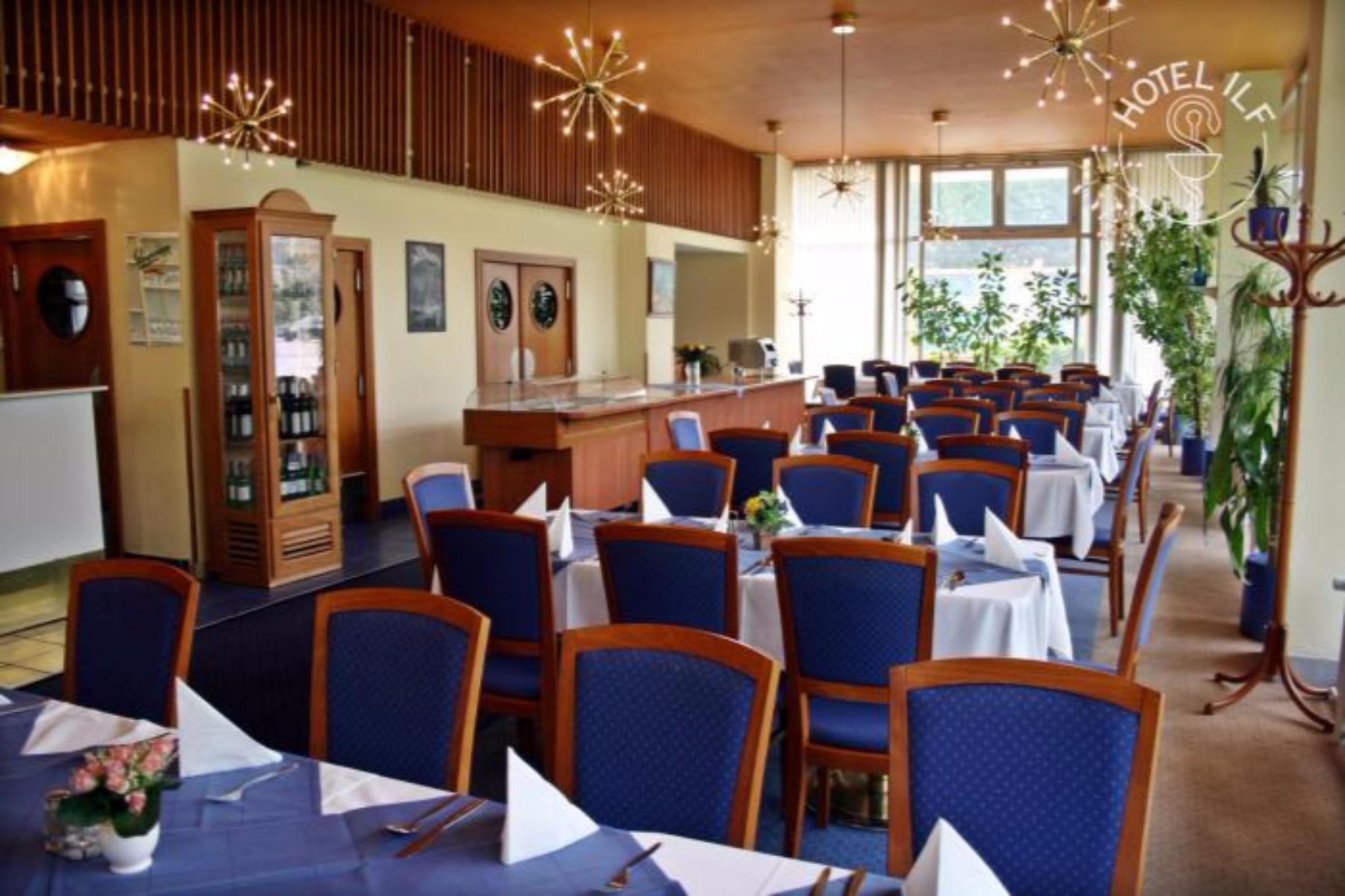 Hotel Ilf Praha Bagian luar foto