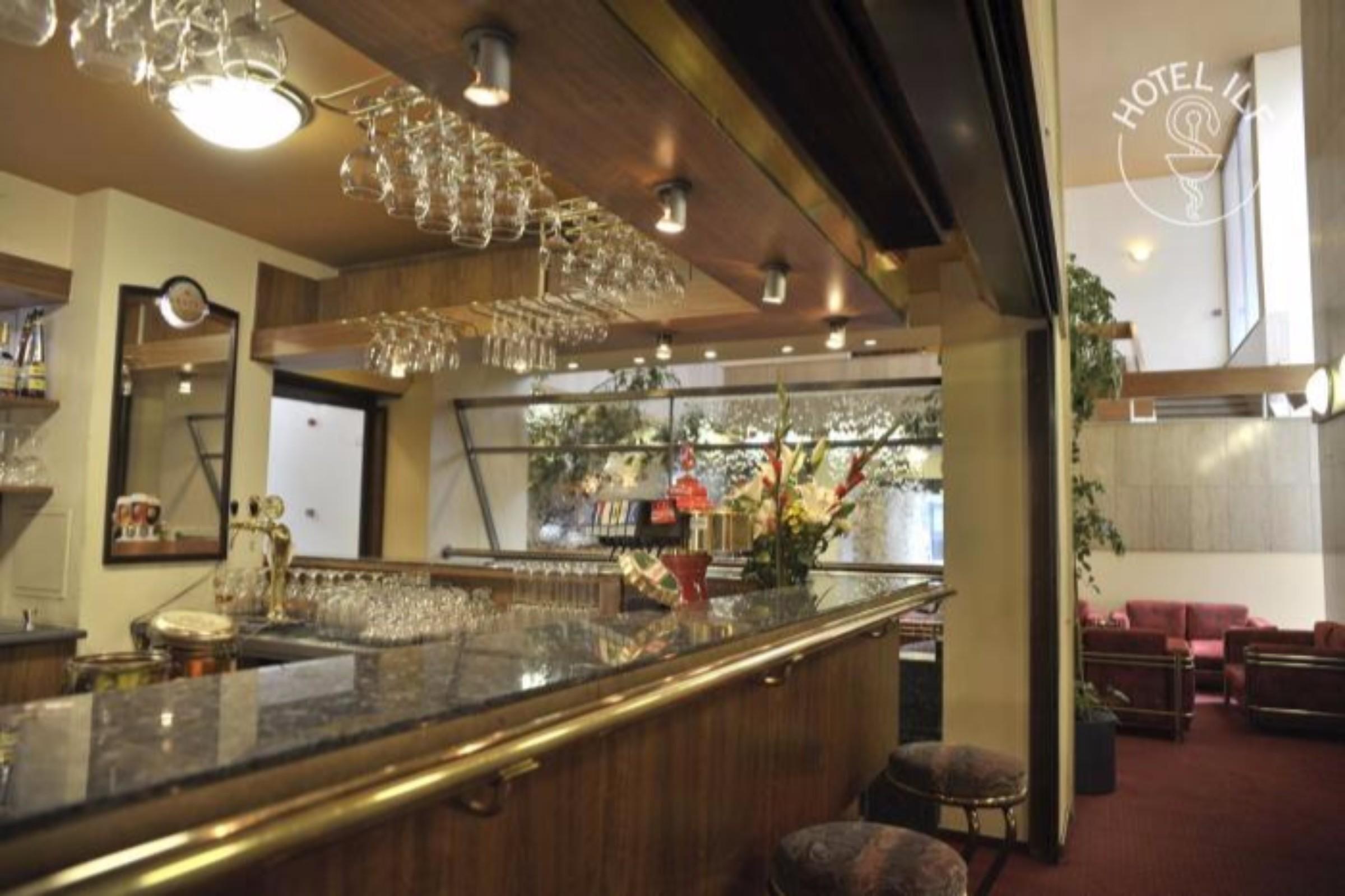 Hotel Ilf Praha Bagian luar foto