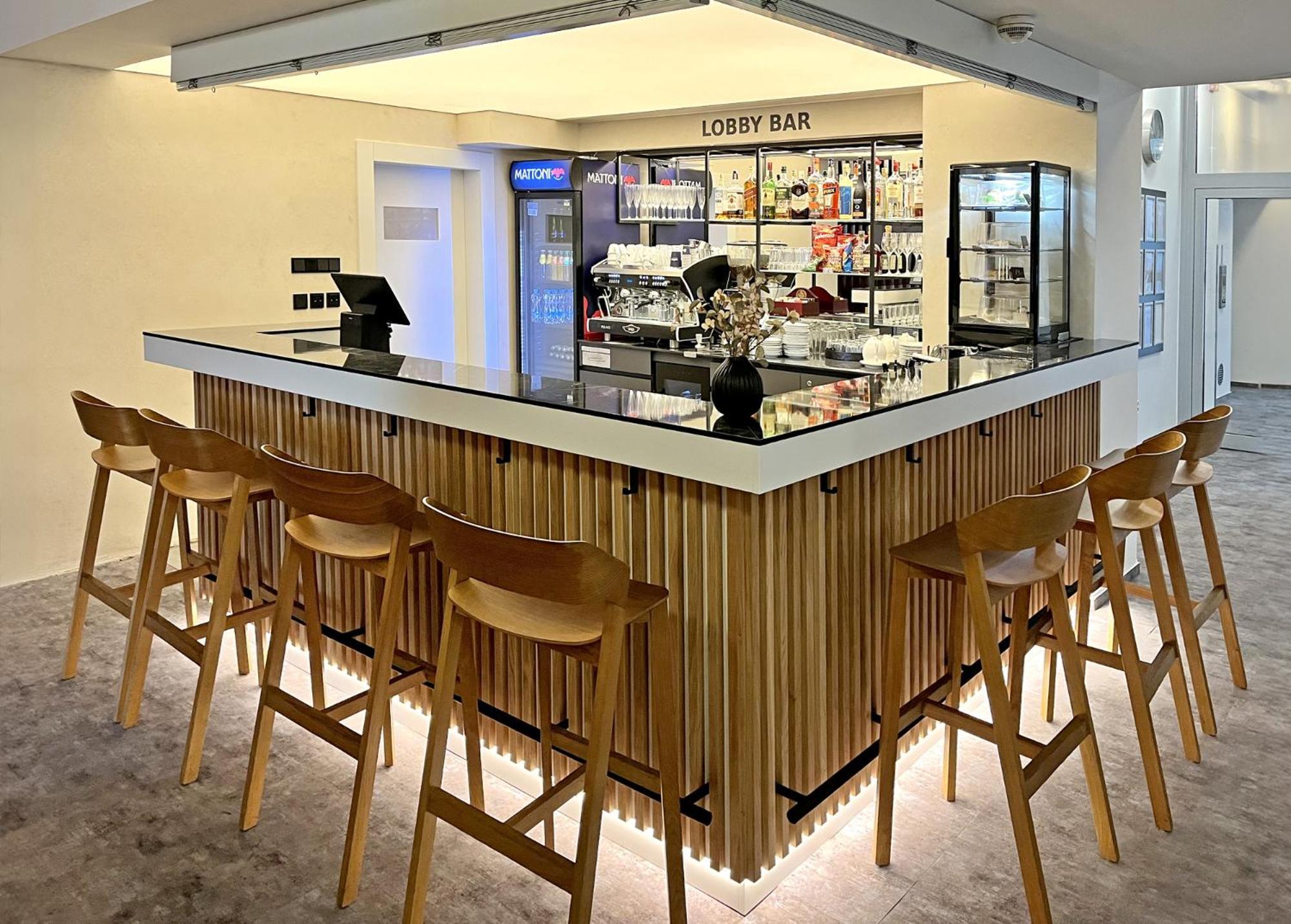 Hotel Ilf Praha Bagian luar foto